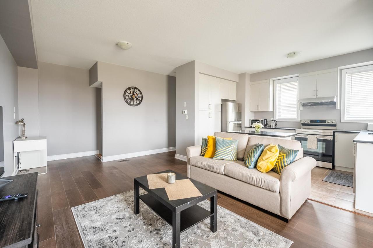 Modern Hamilton Homes Lake Ontario Shore By Globalstay Exterior foto